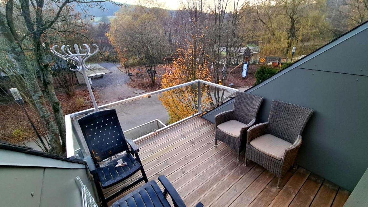Le Salmoyard, Studio Au Bord Du Lac A Vielsalm Exteriör bild