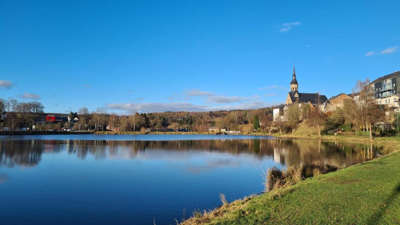 Le Salmoyard, Studio Au Bord Du Lac A Vielsalm Exteriör bild